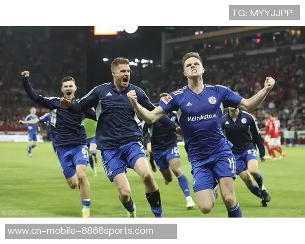 德甲激战门兴格拉德巴赫迎战沙尔克04争夺关键三分